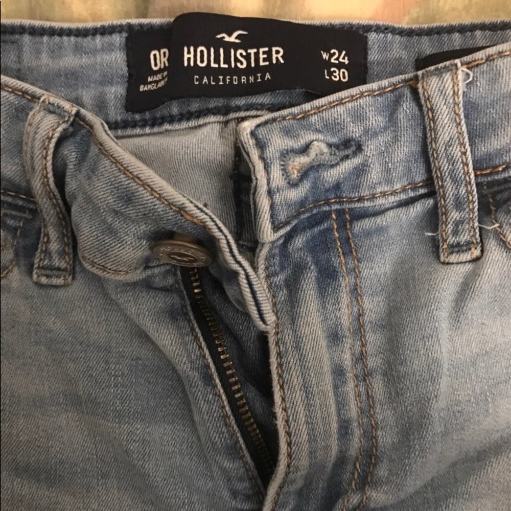 Clothes - Picture 7 of 7